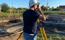 Геодезические работы, проверяем фундамент перед заливкой. ГК Урал-Строй
